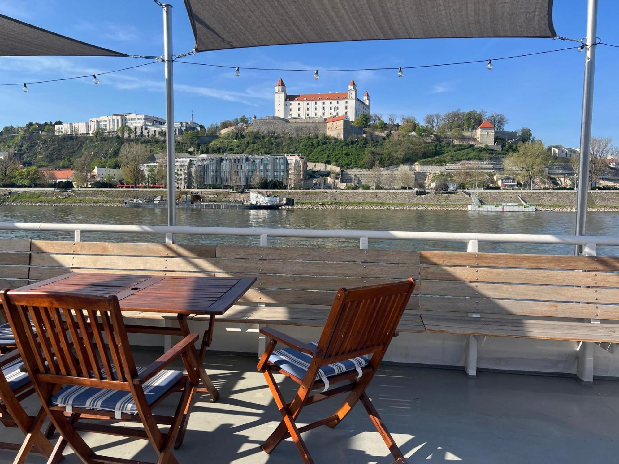 Apartamento Orient Express Istanbul By Zazi Bratislava Exterior foto